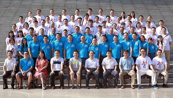 http://xyw.guat.edu.cn/__local/6/0E/56/3D4AE823E08F2F62494C7F5967A_6FEE6F45_54D29.jpg