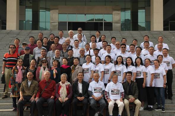 http://xyw.guat.edu.cn/__local/9/9B/D0/D9EE2FFC572750DA630FD191158_73421270_ABE8.jpg
