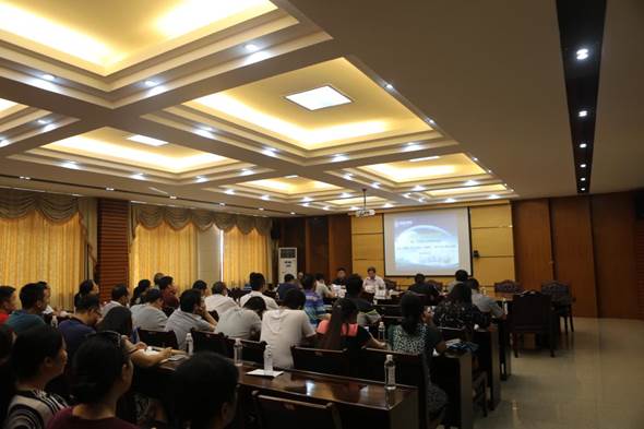 http://xyw.guat.edu.cn/__local/A/FF/88/94F4AF7B9781F271E68732698C6_9D7C3FC5_80FB.jpg