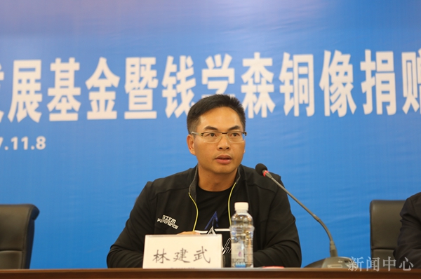 http://xyw.guat.edu.cn/__local/E/54/84/D70E72EE09BF806BA7B4C8A6668_8ABB6483_28689.jpg